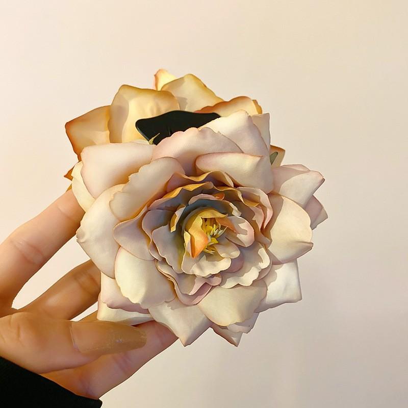Internet Celebrities with the Same Fabric Flower Hairpin Holiday Wind Sweet Back Head Grab Clip Fashion Niche High-end Hair Accessories Women
