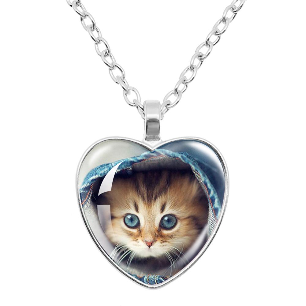 Fashion Accessories Cute Cats Patten Heart Shaped Glass Pendant Necklace Cute Animal Alloy Necklace Charms Jewelry Gifts
