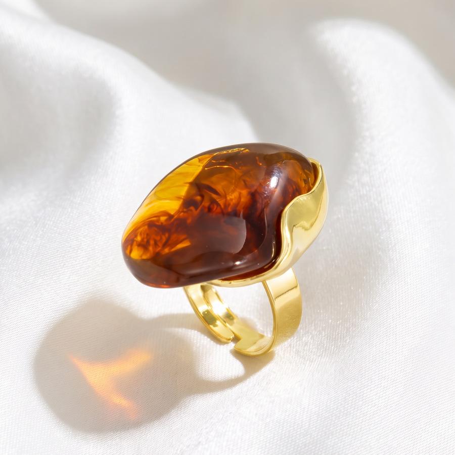 European and American jewelry retro translucent amber smudge ring geometric special-shaped resin design feeling ring woman