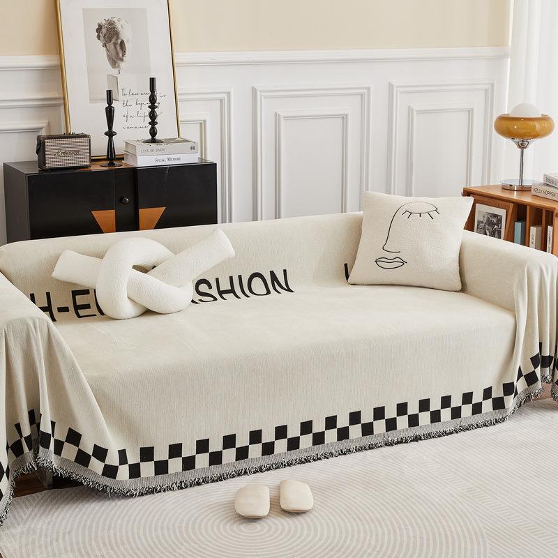 Нескользящее полотенце для дивана с надписью Four Seasons — фото 6