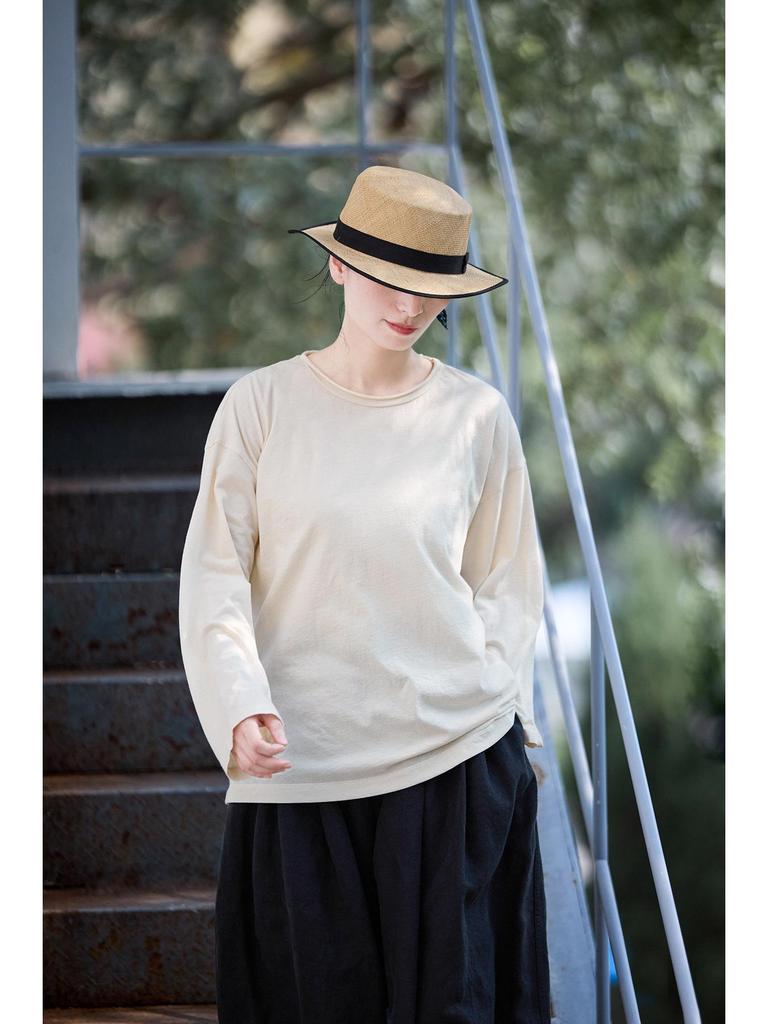 Autumn Beige Round Neck Long Sleeve Knit Top for Layering and Spring Commute