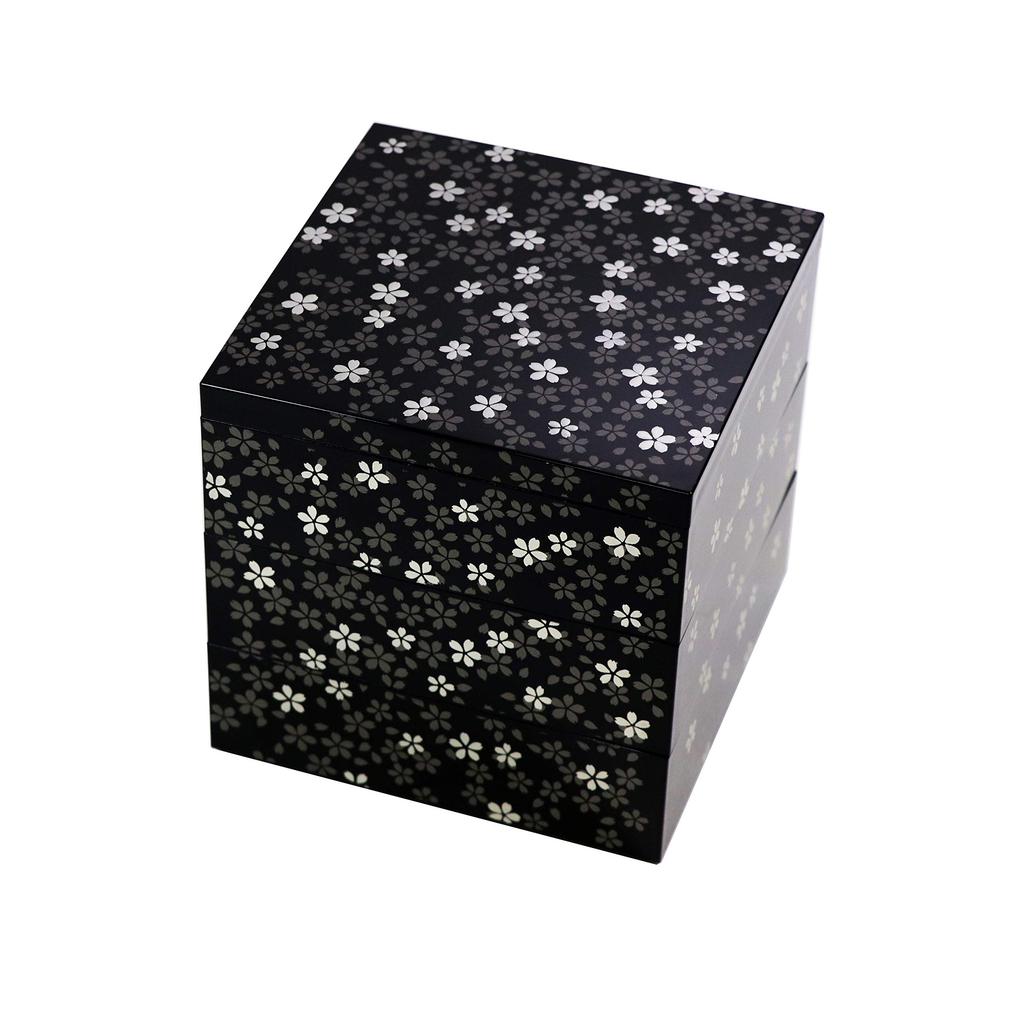 Osaka Choseido Sakurabi Black Yamanaka Lacquer Box with Original Cooler Bag Perfect for Sports Days and New Eve Meals 3-Tier (15cm) - Year's