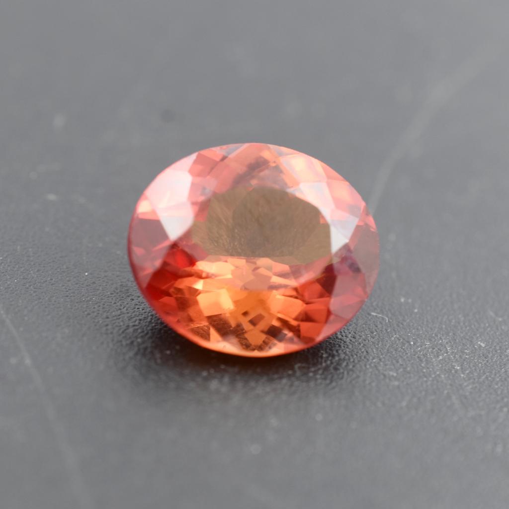 9.50 Carat Oval Cut CERTIFIED Loose Gemstone Natural Orange Ceylon Sapphire