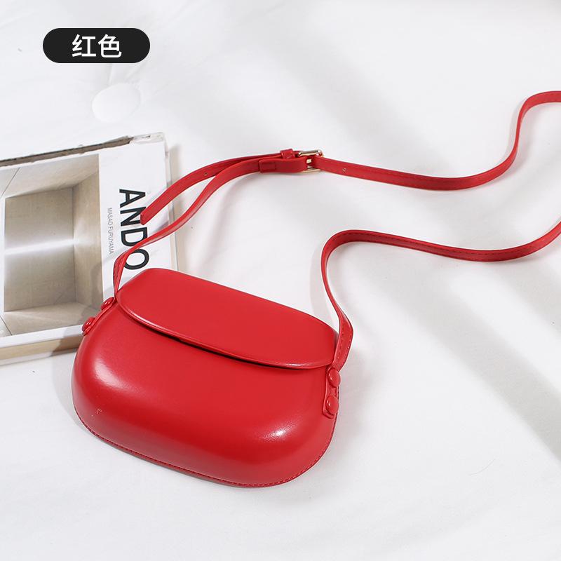Bag Women's Versatile Autumn and Winter New Large Pressure Shell Bag Saddle Bag Student Party One Shoulder Crossbody Bag