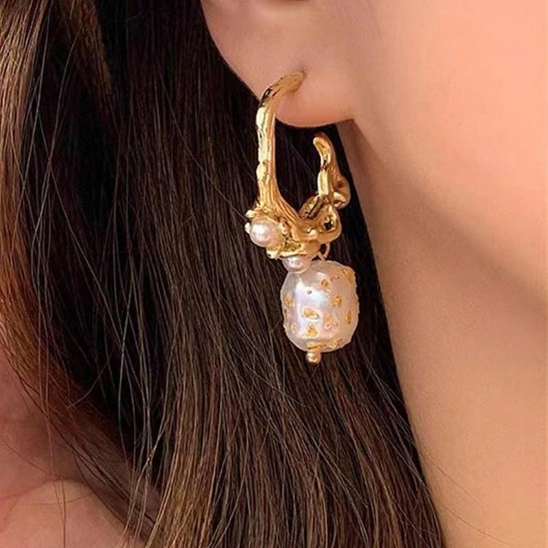 Franska Retro Lyx Imitationspärla Hängande Örhängen, Lämpliga för Kvinnors Eleganta Temperament, Semesterfest Smycken Gåvor