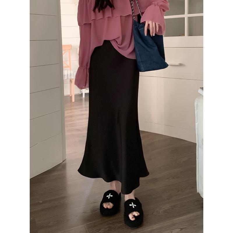 

Летняя шелковая атласная юбка трапециевидной формы, женская элегантная повседневная юбка с высокой талией, женская модная однотонная тонкая длинная юбка для женской одежды 2024 L чёрный