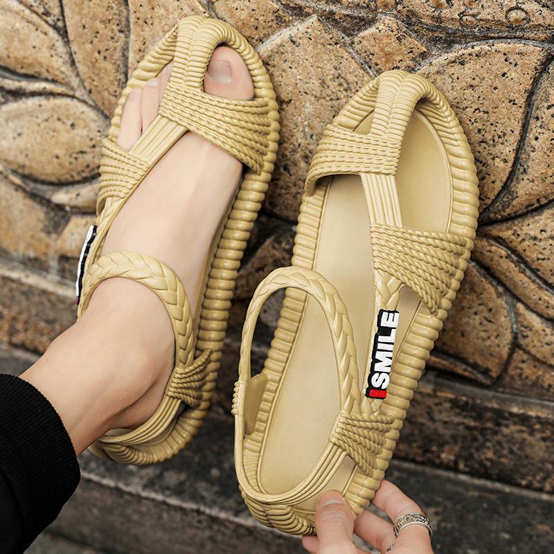 2025 summer couple retro EVA straw shoes men's breathable beach sandals casual non-slip wading cold slippers