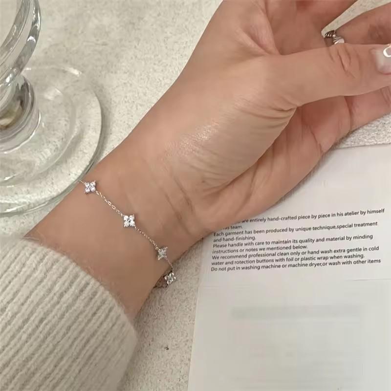 S925 silver shining eternal petals design adjustable bracelet suitable for women wedding holiday jewelry banquet gifts