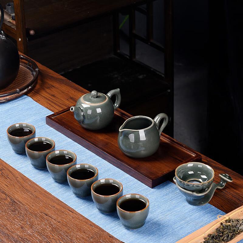 Elegant Chinese Ceramic Tea Set Gift Box