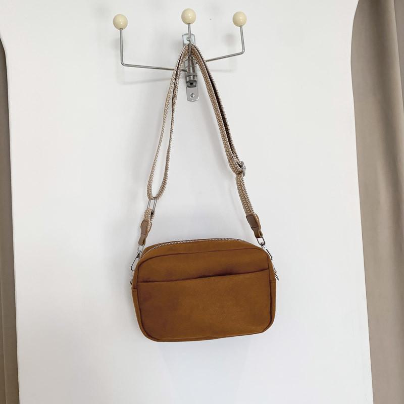 Sac d'épaule carré petit et élégant pour femmes Sac bandoulière mode pour le quotidien en différentes couleurs