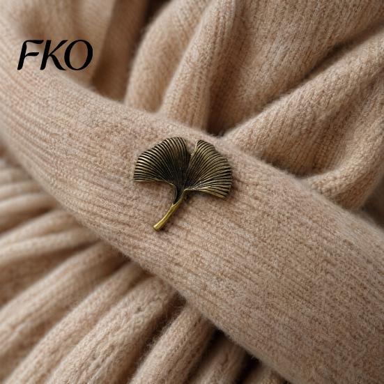 Women Lapel Pin Men Suit Pin, Feather Apricot Leaf Design Brooch Plant Zinc Alloy for Shirt Collar Coat Cardigan Scarf Vintage Bronze