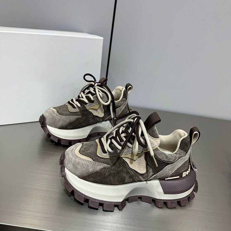 Zhao Ruth's father shoes flame color matching Forrest Gump shoes 22 autumn new European running shoes