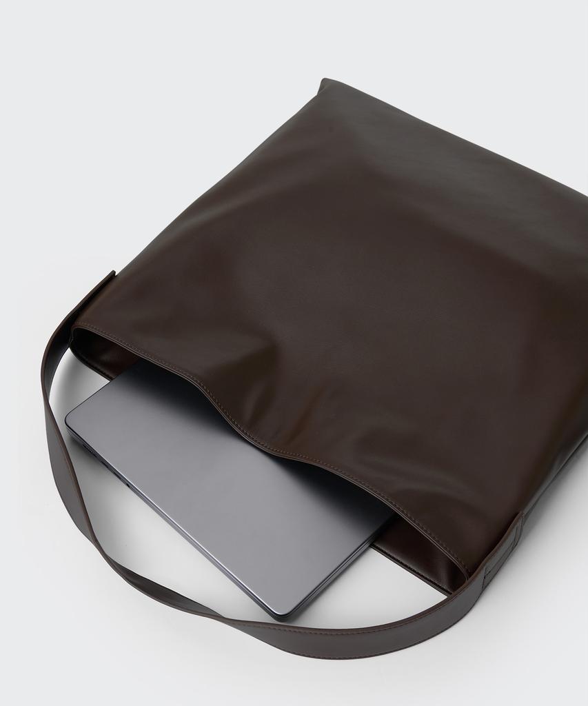 Musinsa Standard Woman Melting Square Shoulder Bag [Dark Brown]