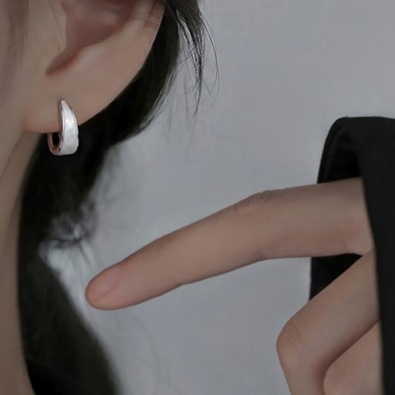 Women's Accessories Elegant Bold Hoop Earrings