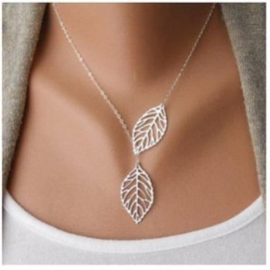 C042 Hot-Selling Leaf Necklace Double Leaf Collarbone Chain Jewelry for Women Neck Chain