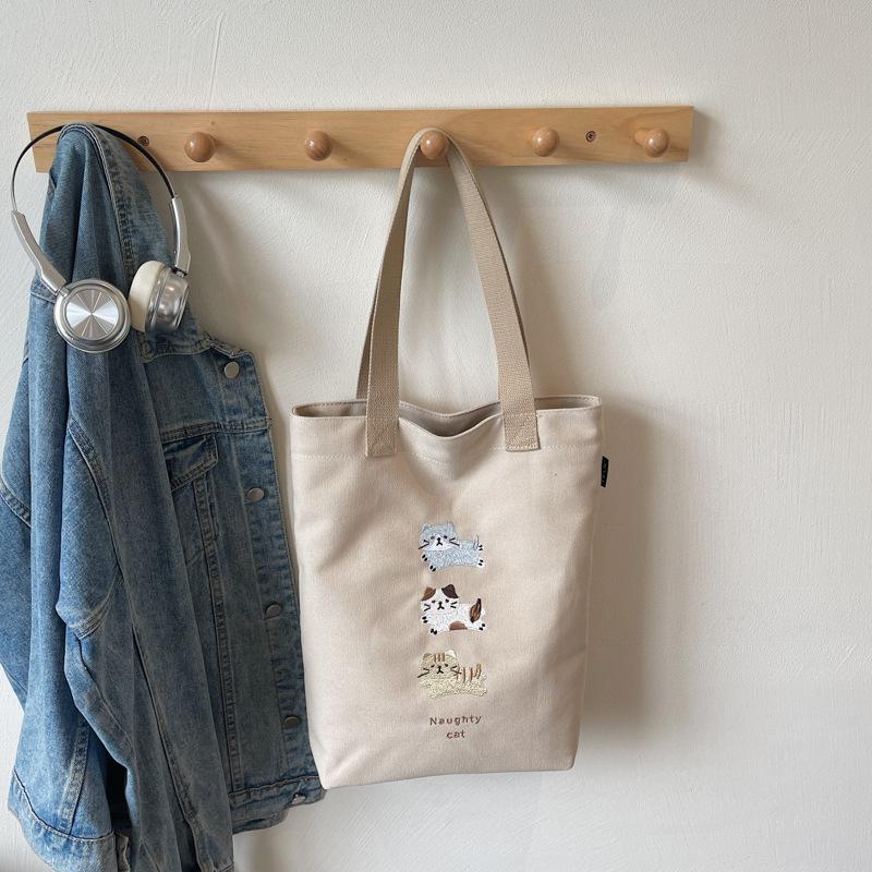 2025 summer new tote bag commute to work large capacity cartoon solid color trend niche foreign shoulder bag