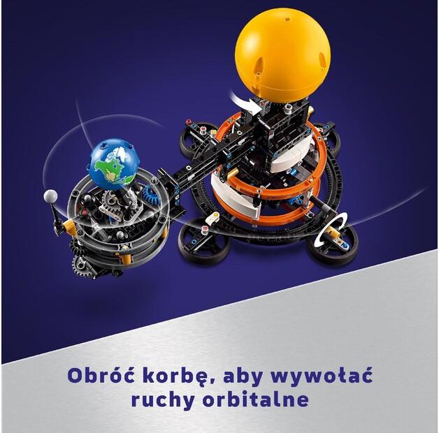 LEGO Technic 42179 Planet Earth and Moon In Orbit