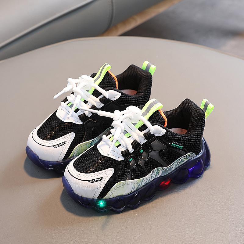 Kids Breathable Led Flashing Casual Sports Sneakers For Boys And Girls