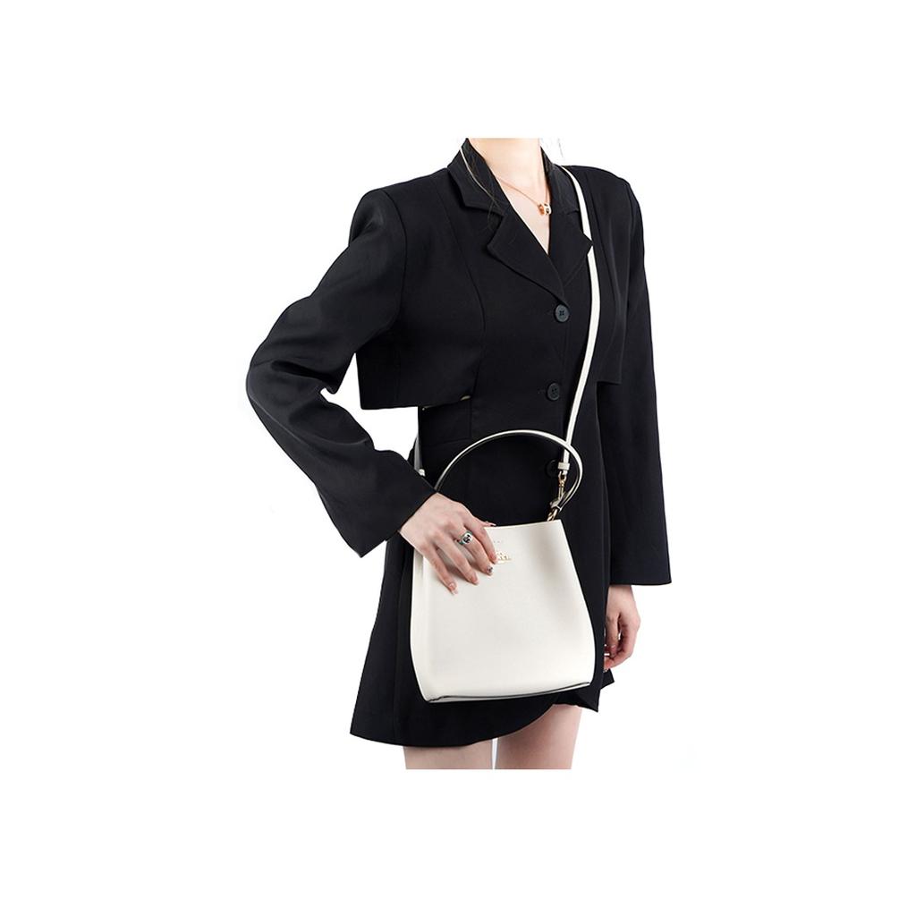 New COACH Town Polished Pebbled Leather Bucket Bag, Handbag, Shoulder Bag, Crossbody Bag Trumpets Women's White 1011-IMOVG