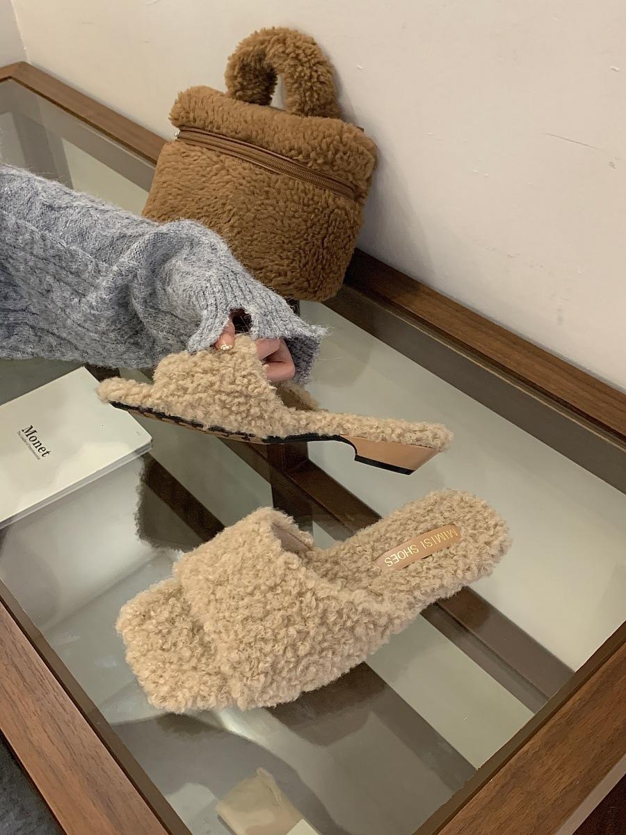 

Giant legs~! Slope heel open toe one-word fluffy slippers women wear muffin thick-soled high slippers in autumn and winter 39 абрикосовый