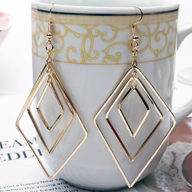 

New Hollow Rhombus Dangle Earrings for Women Trendy Golden Color Geometry Metal Statement Drop Earrings Party Hook Ear Jewelry