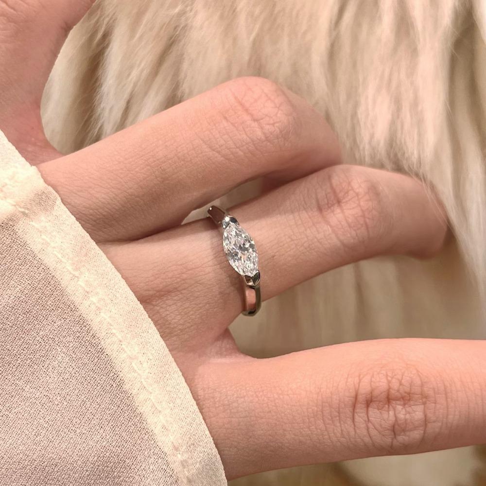 Neuer Luxus Einfacher Schwebender Marquise Zirkon Engelauge Fingerringe Für Frauen Valentinstag Verlobung Date Kein Verblassen Schmuck resizable beige