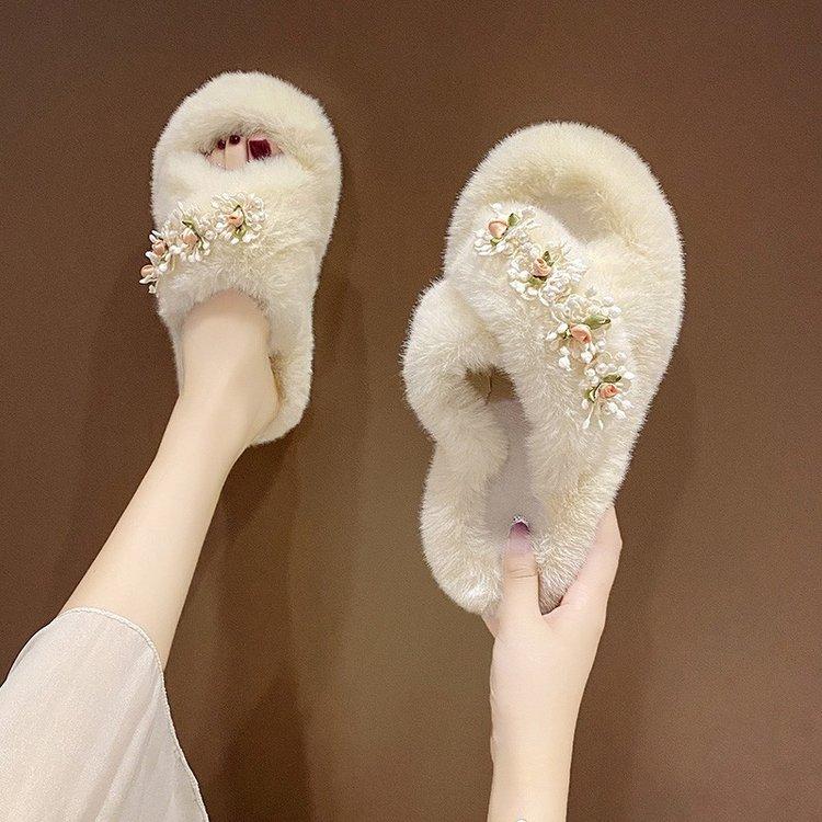 Flower thick-soled fluffy slippers women's 2025 autumn and winter new plush warm home cross cotton mop