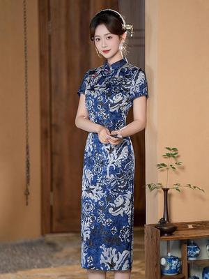 Letný retro midi cheongsam: Elegantný čínsky štýl na každodenné nosenie, Ideálny pre matky 2025.