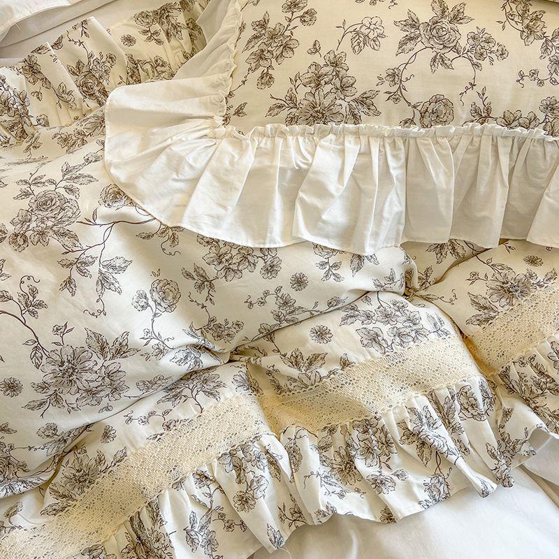 G5Z Princess Heart Cotton Four-Piece Bedding Set with Ruffled Skirt