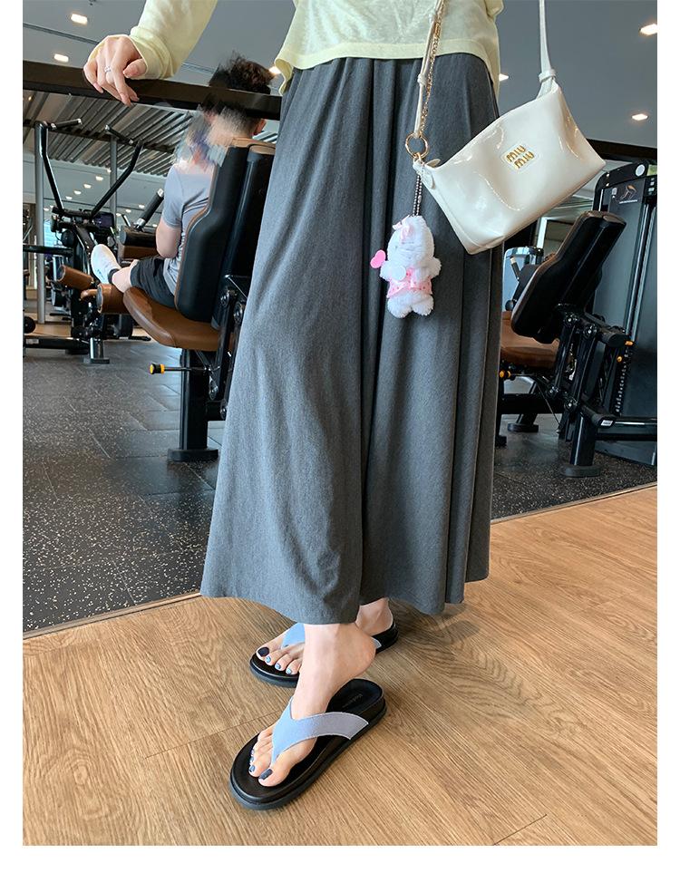 

~ A pair for everyone! Summer bi prepared round head versatile beach pinch foot flip-flops 40