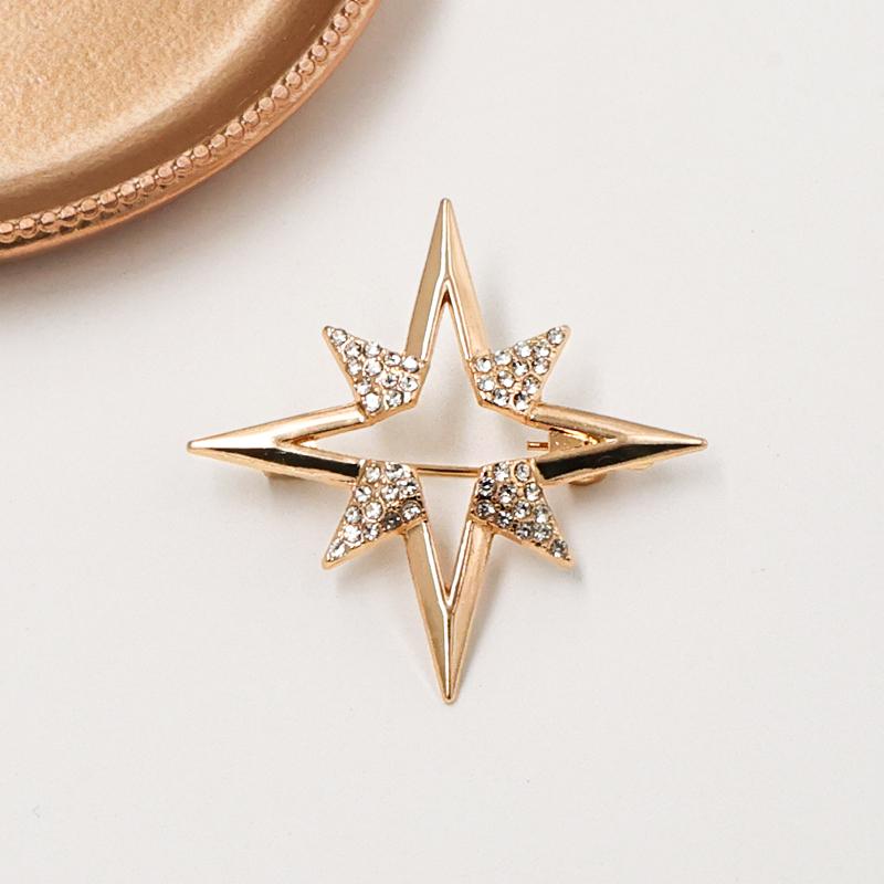 

Diamond-encrusted Six-pointed Star Brooch Women Metal Corsage Brooch Suitable for Clothes Backpacks Scarves Accessories Brooches