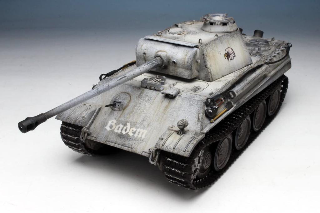 Platz Italeri 1/35 World of Tanks German Medium Tank Panzer V Panther Plastic Model Kit WOT39506