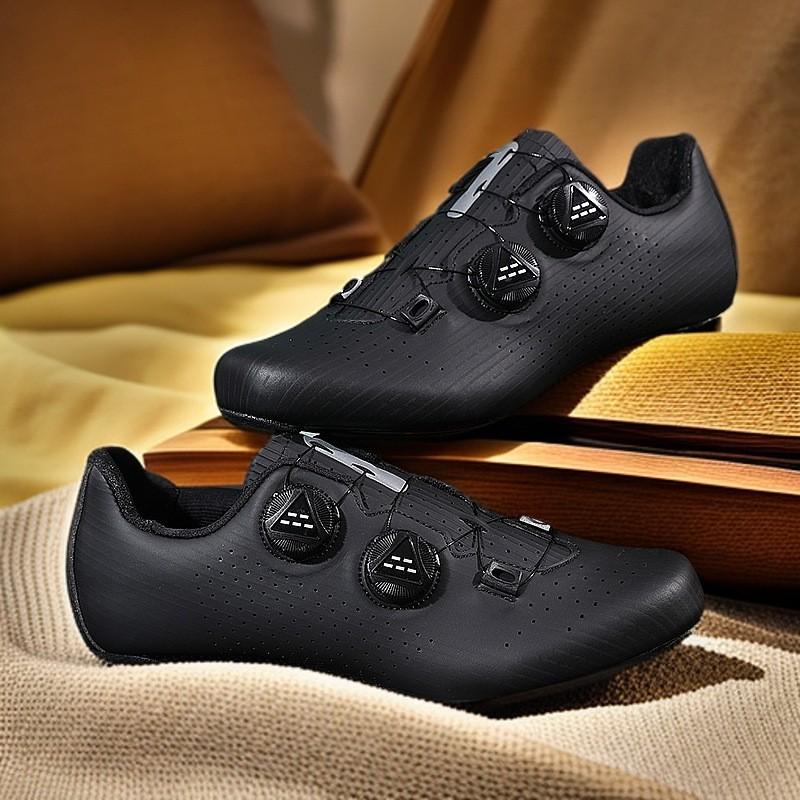 Mens Carbon Fiber Road Cycling Shoes With Stiff Sole SPD-Compatible Lightweight Performance Bike Bikes