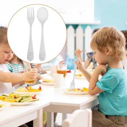 Dovhmoh 12-Piece Kids' Silverware Stainless Steel Child-Safe Dinnerware Set, Little Bear Children's Spoon and Fork Set for Toddlers
