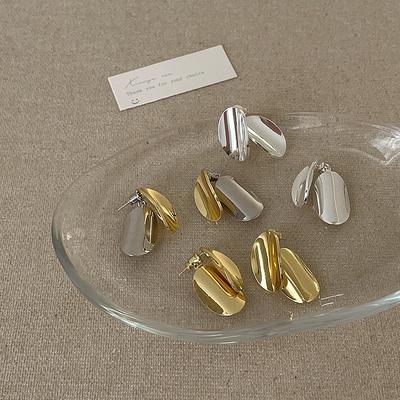 Kalter Wind Gold und Silber Kontrastfarbe Ohrstecker Weibliche übertriebene Persönlichkeit einfache einzigartige Mode Temperament vielseitige Ohrringe