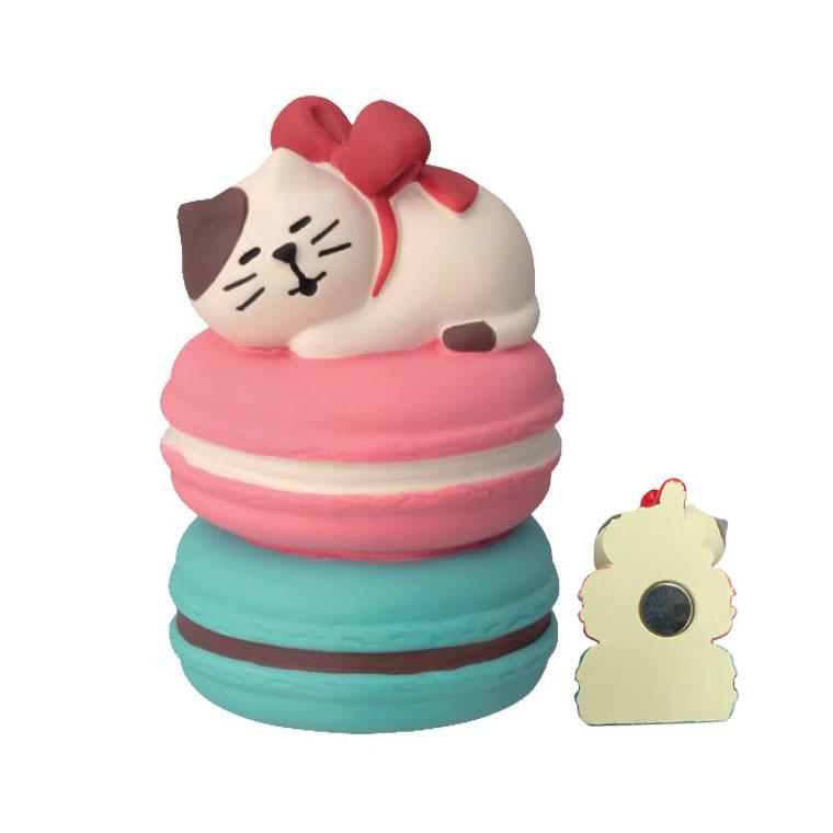 Japanese Cat Magnet: Cute Resin Sticker & Message Clip Toy for Refrigerator Decor