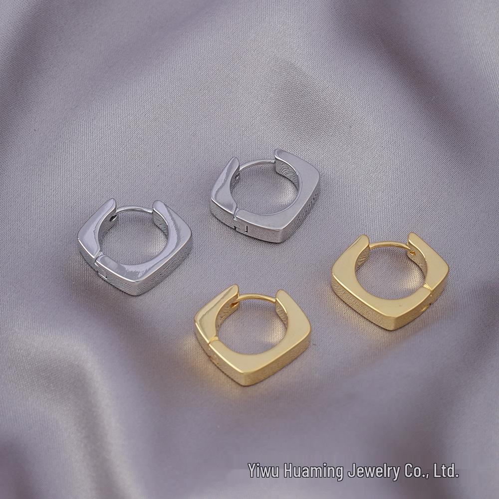 Stylish Gold Circle Ear Cuffs - Light Luxury Jewelry for Trendy Women