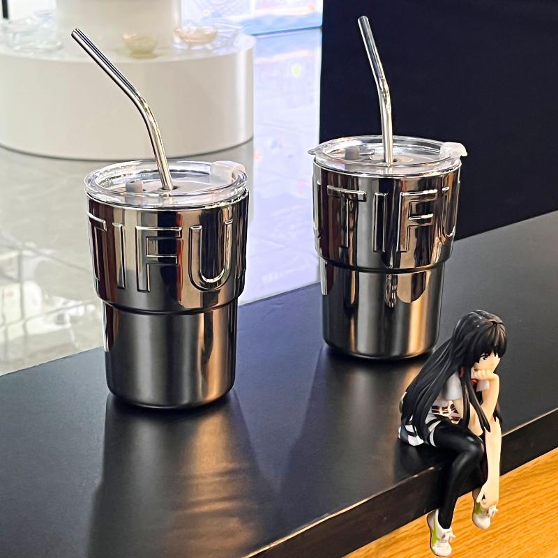 

Lid-equipped glass mirrored straw coffee cup чистый