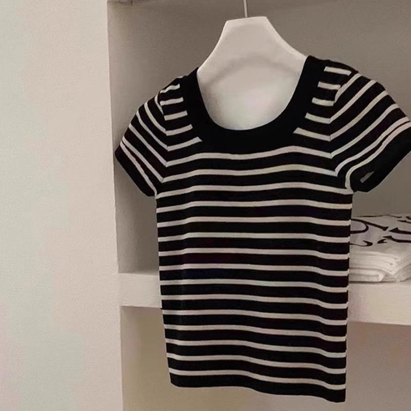 Women Sweaters Pullovers 2025 Summer Short Sleeve O-Neck White Black Striped Knitted Sweater Women Tops Pullover JJ246