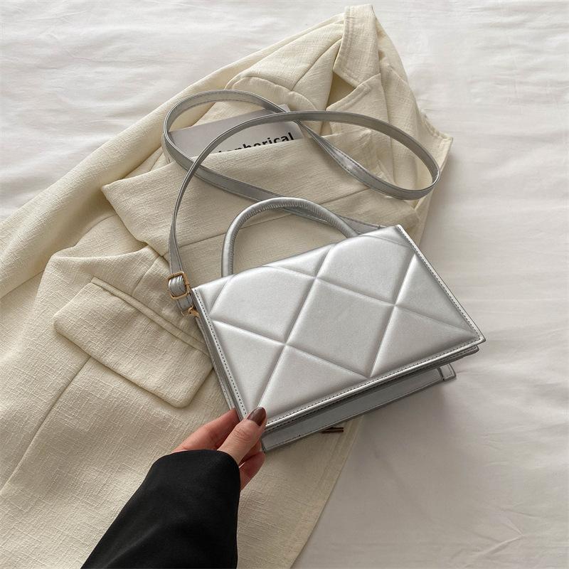 Rhombus Temperament Simple Fashion Handbag 2025 Spring New Versatile Ins Solid Color Messenger Bag Small Square Bag Women