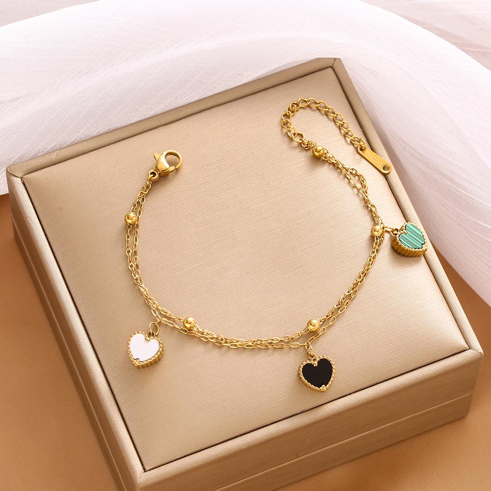 High-End Titanium Steel Four-Leaf Clover Bracelet with Shell Pendant – Durable, Fade-Resistant Design