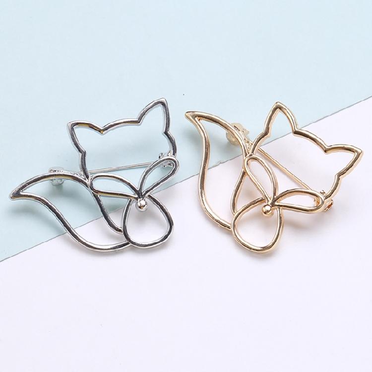 Stylish Hollow Foxes Brooch Pin Casual Brooches Alloy Texture Suitable for Women Casual and Formal Wear Various Occcasion