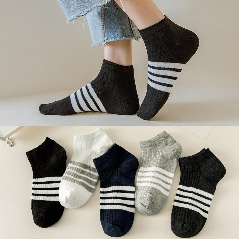 BMW Socks for men and women, spring and summer short socks, men's anti-odor and sweat-absorbent white socks, short socks for women