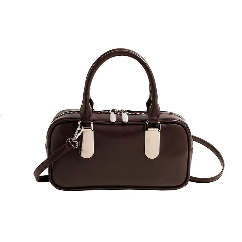 2023 New Simple Boston Bag Women s Fashionable Small Niche Design Light Luxury Versatile Handheld Crossbody Motorcycle Bag Coffee