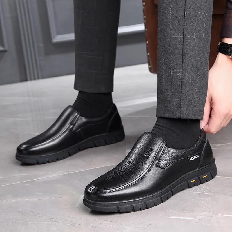 2024 Winter Leather Casual Shoes for Men Loafers Luxury Brand Comfortable Warm Plush Moccasins Men's Dress Shoes Plus Size 38-46