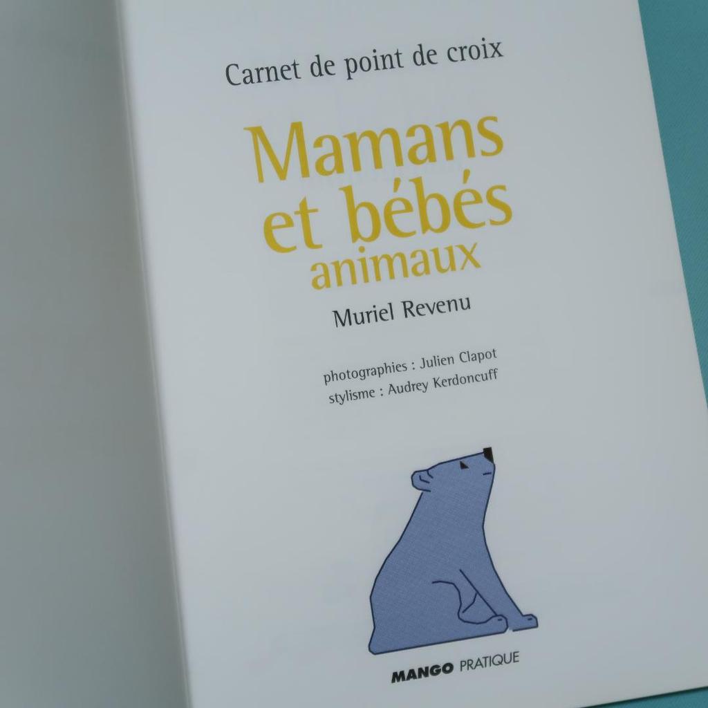 [USED] Foreign book: Mamans and bebes animaux (Cross-stitch pattern book)