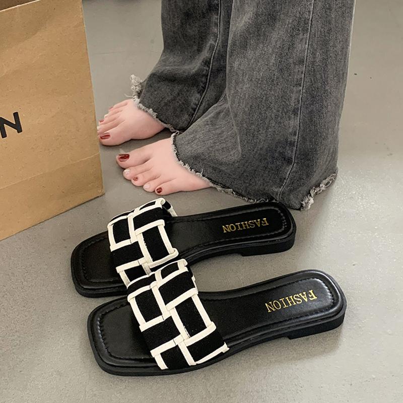 Fashion Female Shoes Ladies' Slippers Luxury Slides Summer Clogs Woman 2025 Designer Flat Beach Beach Shoes Slippers Casual Slides Slipe