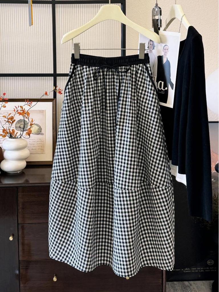 Fustă Trendy Retro cu Pled și Floare: Stil cocoon din bumbac și in pentru un aspect matur