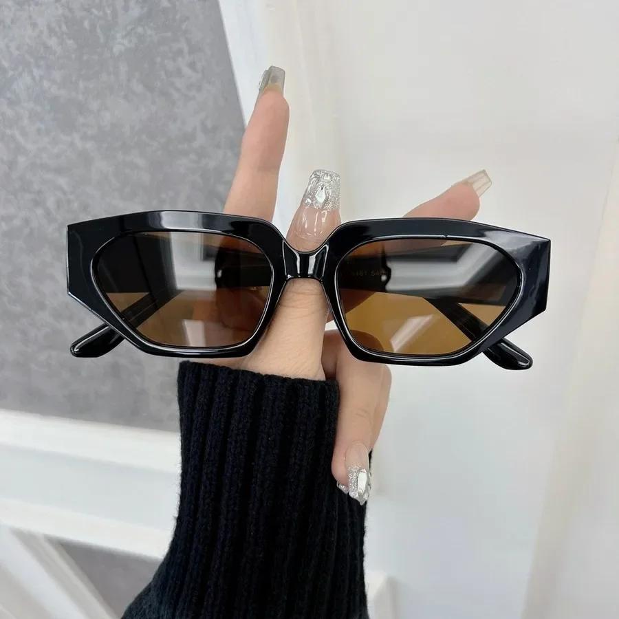 Lovely Square Designer Sunglasses Women Men Small Frame Luxurious Sun Glasses Female Male Brand Fashion