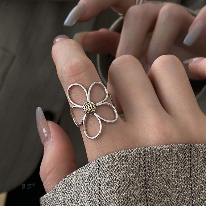 Vintage Metal Large Flower Rings For Women Men Bohemian Copper Color Hollow Open Rings Grunge Punk Party Jewelry Gift